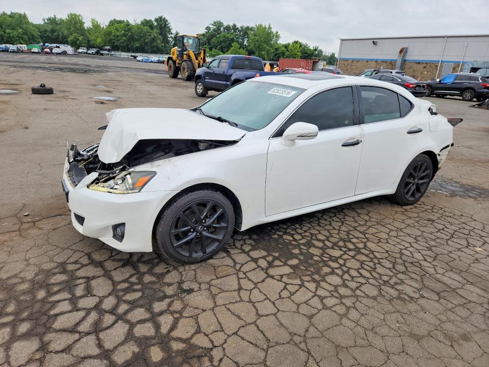 LEXUS IS 2011 with VIN JTHCF5C22B5051817 - Photo from auction