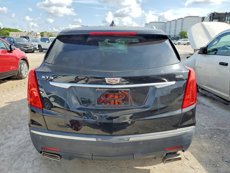 Photo 6 from auction – 2017 CADILLAC XT5 with VIN 1GYKNCRS8HZ112031