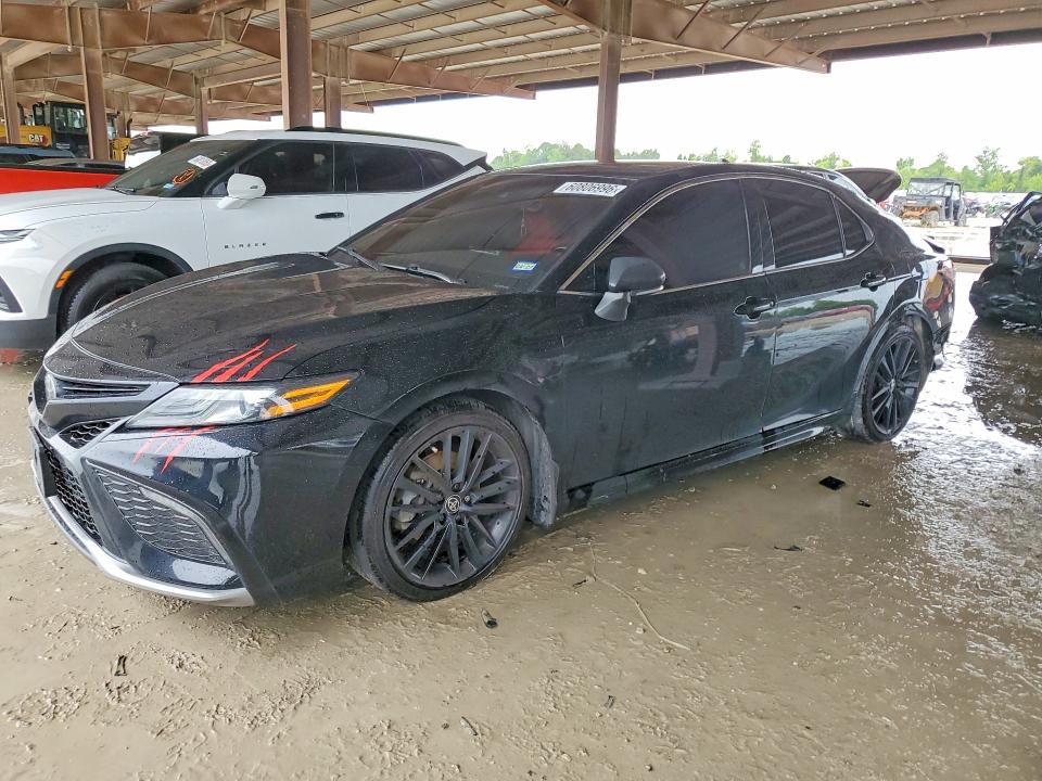 Photo 1 from auction – 2022 TOYOTA CAMRY with VIN 4T1K61AK8NU020554
