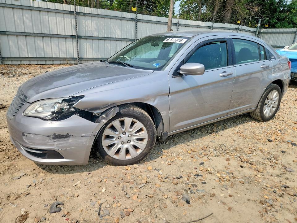 CHRYSLER 200 2013 with VIN 1C3CCBABXDN734125 - Photo from auction