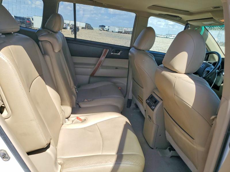 Photo 11 from auction – 2010 TOYOTA HIGHLANDER with VIN 5TDDK3EH5AS032064
