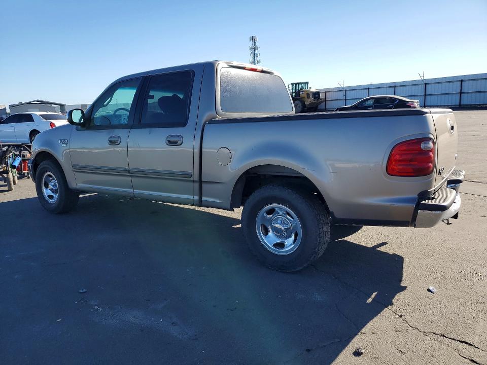 Photo 2 from auction – 2002 FORD F150 with VIN 1FTRW07652KA66440