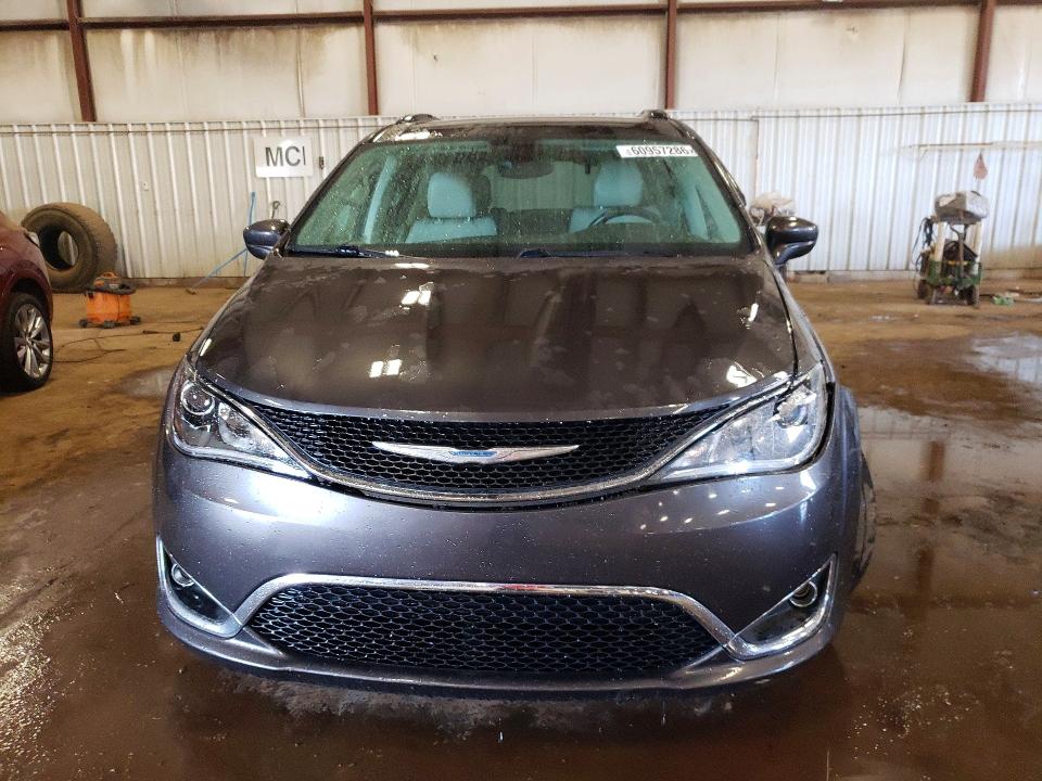 Photo 5 from auction – 2017 CHRYSLER PACIFICA with VIN 2C4RC1BG7HR704924
