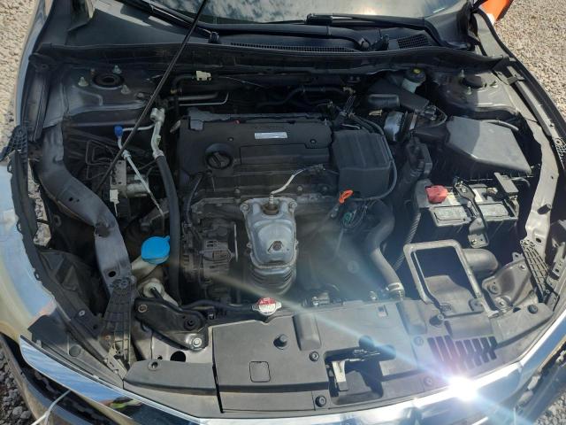 Photo 11 from auction – 2016 HONDA ACCORD with VIN 1HGCR2F30GA155699
