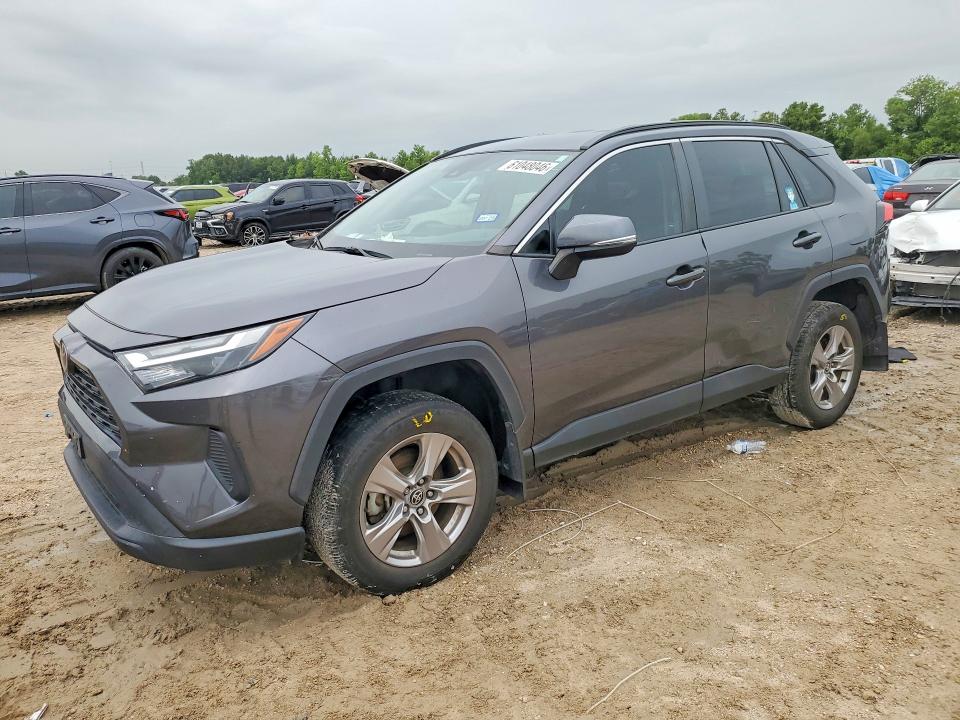 TOYOTA RAV4 2022 with VIN 2T3W1RFV0NC193964 - Photo from auction