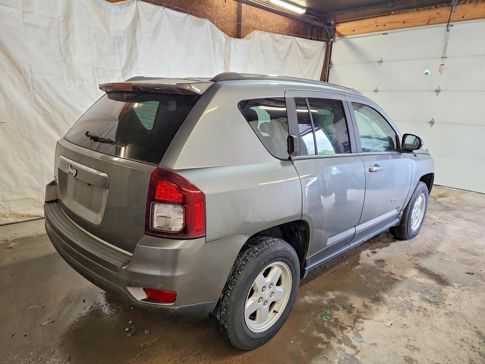 Photo 3 from auction – 2014 JEEP COMPASS with VIN 1C4NJDBB8ED506135