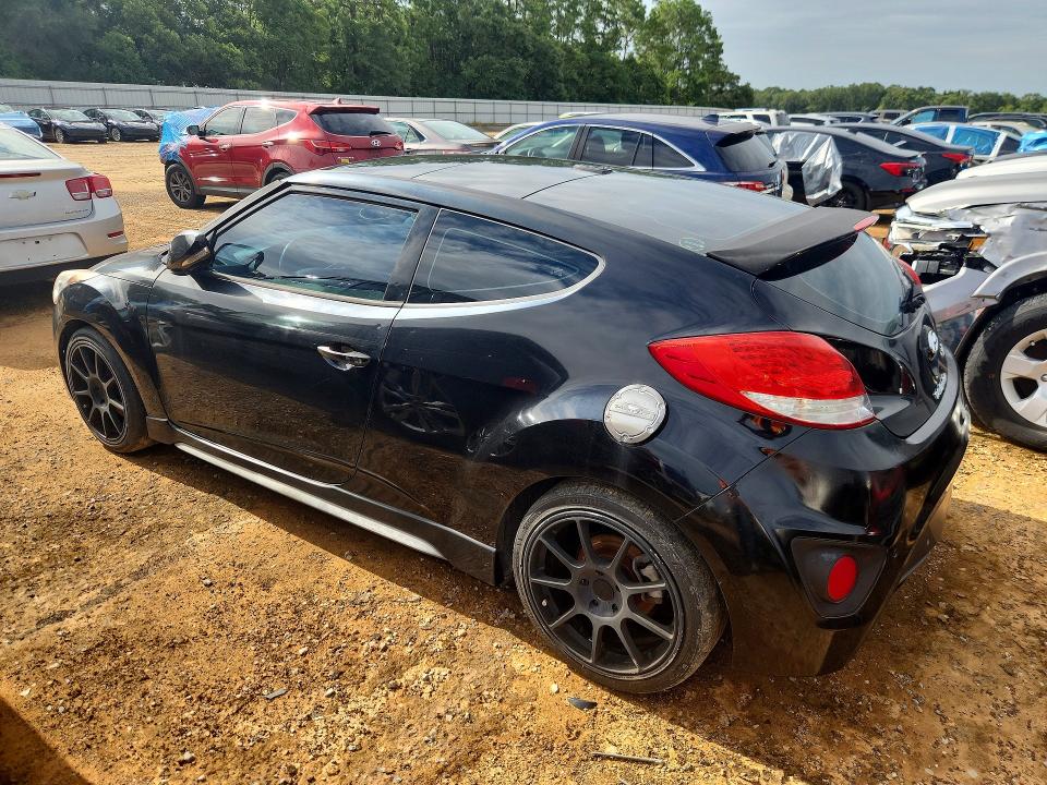 Photo 2 from auction – 2015 HYUNDAI VELOSTER with VIN KMHTC6AE3FU249259