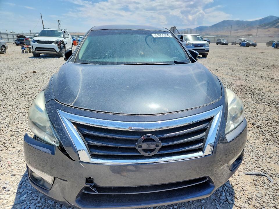 Photo 5 from auction – 2013 NISSAN ALTIMA with VIN 1N4AL3AP5DN564671