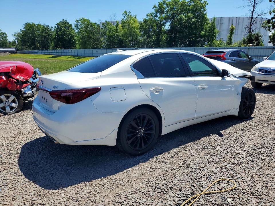 Снимка 3 от търг – 2018 INFINITI Q50 с VIN JN1EV7AR7JM439352