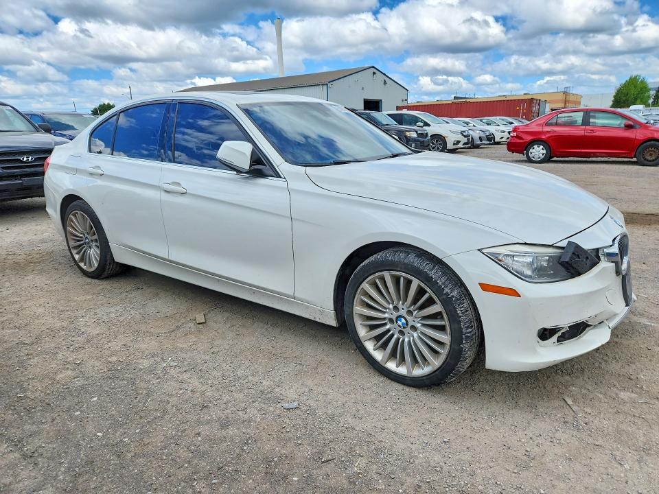 Photo 4 from auction – 2013 BMW 328 with VIN WBA3B3C59DJ976050