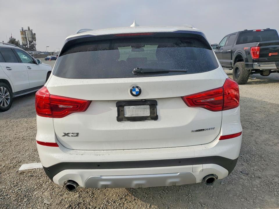 Photo 6 from auction – 2019 BMW X3 with VIN 5UXTR7C57KLE96274