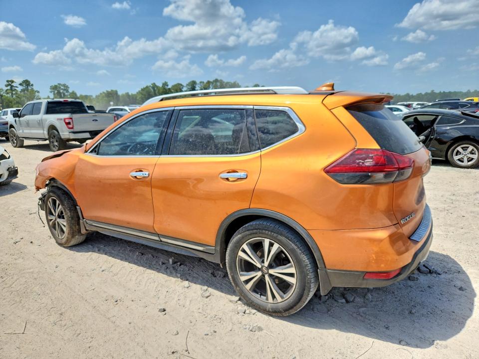 Photo 2 from auction – 2018 NISSAN ROGUE with VIN 5N1AT2MT2JC710167