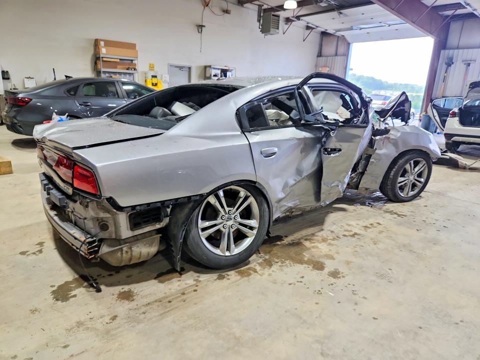 Photo 3 from auction – 2014 DODGE CHARGER with VIN 2C3CDXJG5EH116372