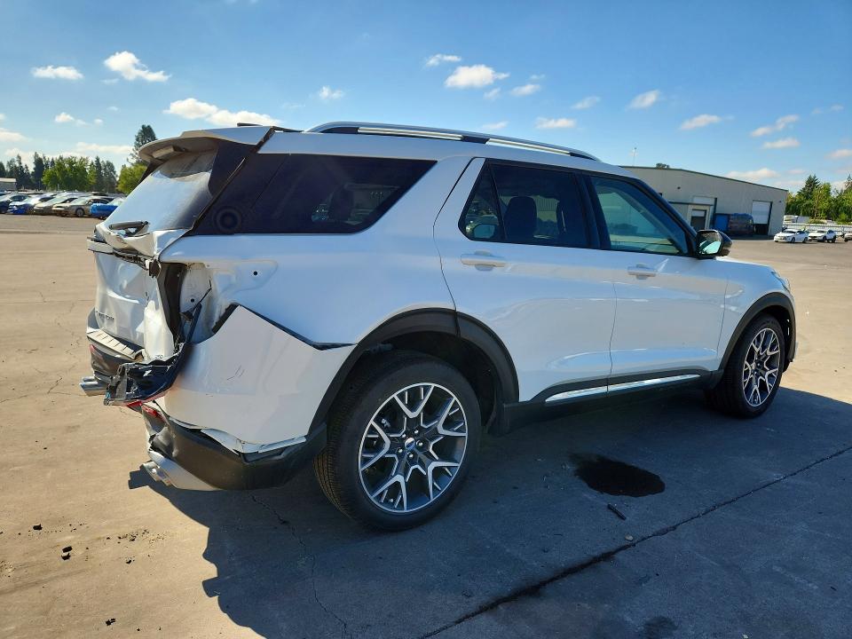 Photo 3 from auction – 2025 FORD EXPLORER with VIN 1FMWK8HC1SGC48037