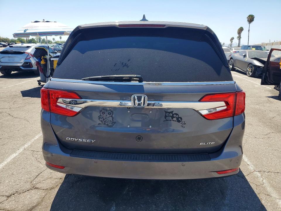 Photo 6 from auction – 2018 HONDA ODYSSEY with VIN 5FNRL6H95JB071931