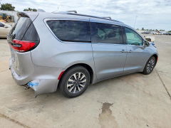 Photo 3 from auction – 2021 CHRYSLER PACIFICA with VIN 2C4RC1L77MR544326