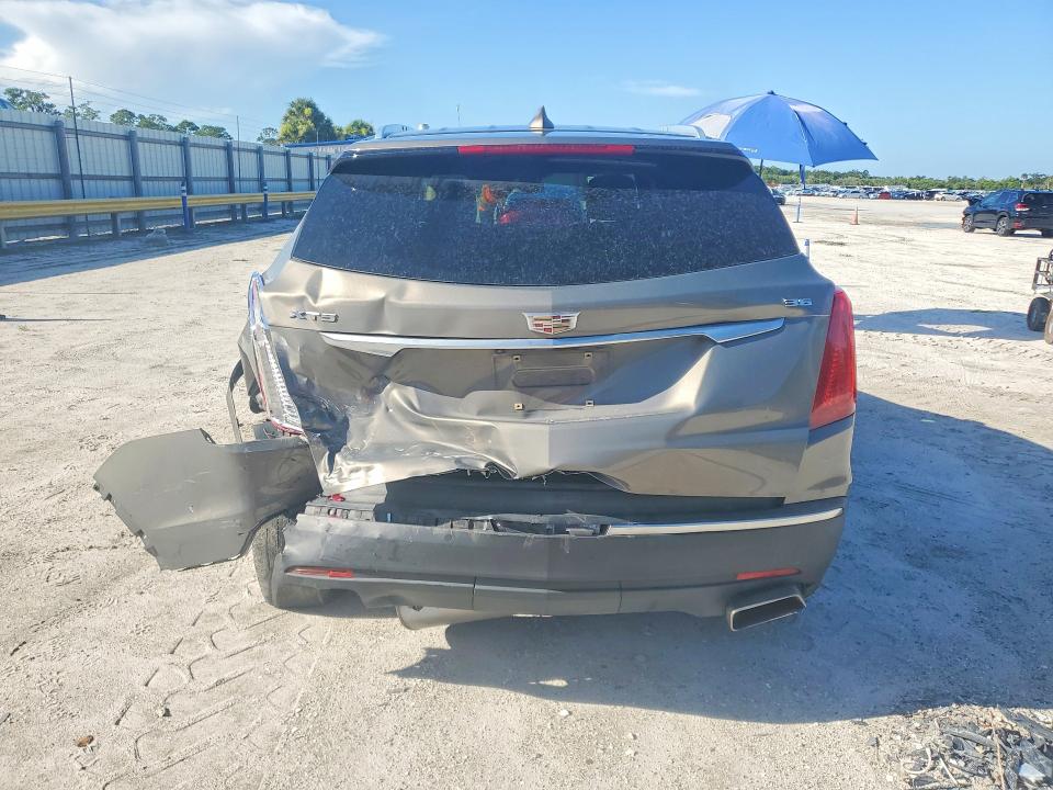 Photo 6 from auction – 2017 CADILLAC XT5 with VIN 1GYKNBRS5HZ303108