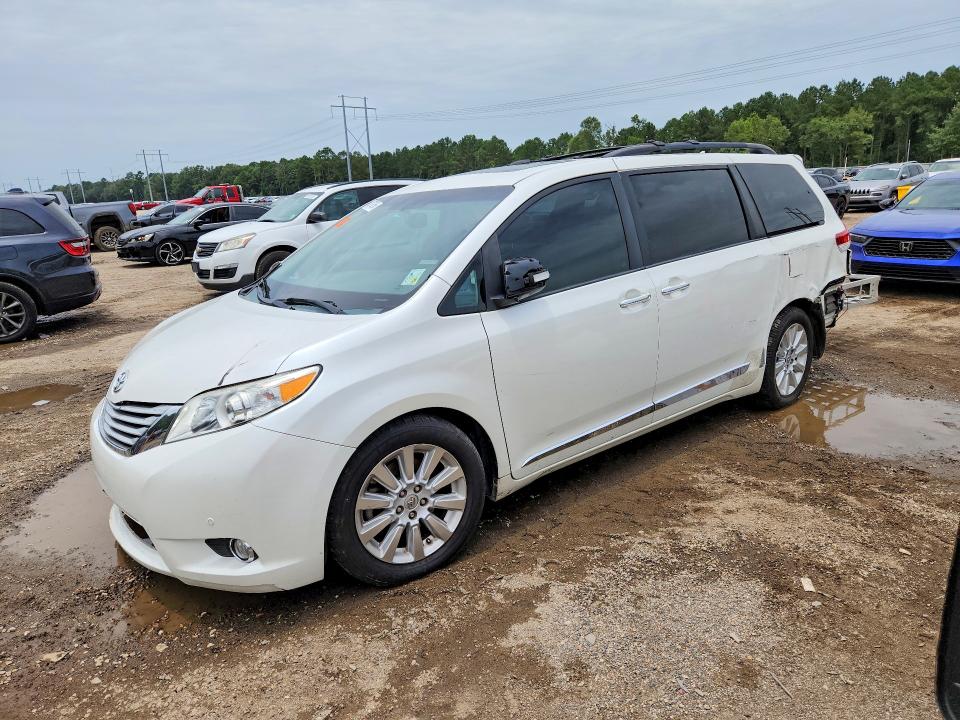 TOYOTA SIENNA 2014 with VIN 5TDYK3DC6ES523840 - Photo from auction