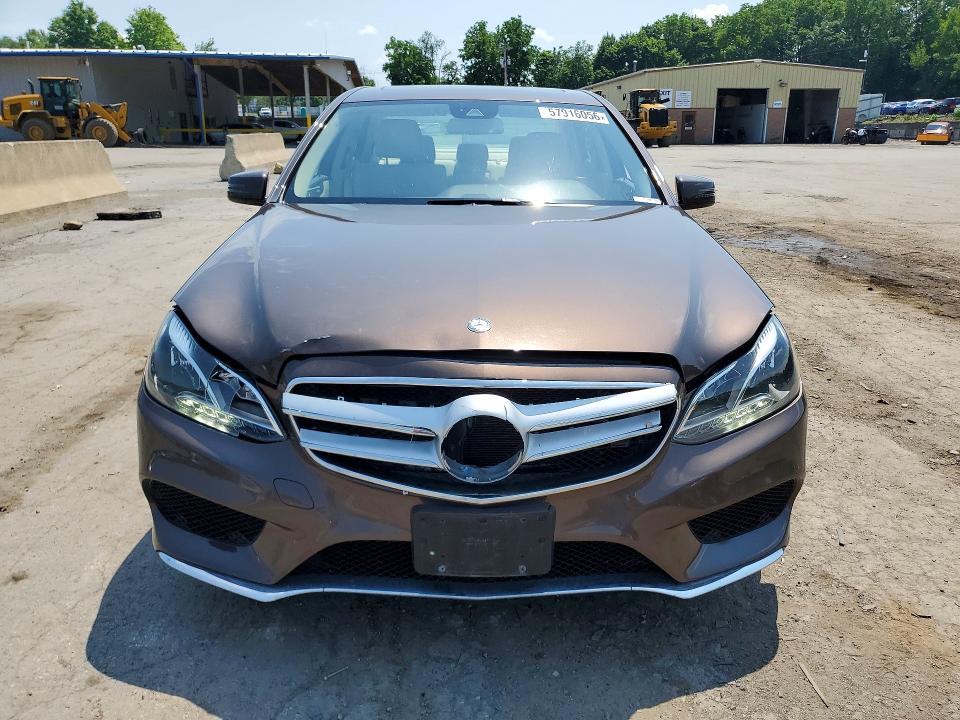 Photo 5 from auction – 2016 MERCEDES-BENZ E with VIN WDDHF8JB1GB236368