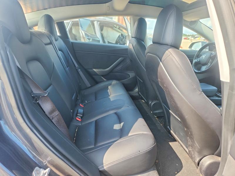 Photo 10 from auction – 2018 TESLA MODEL 3 with VIN 5YJ3E1EA7JF043288