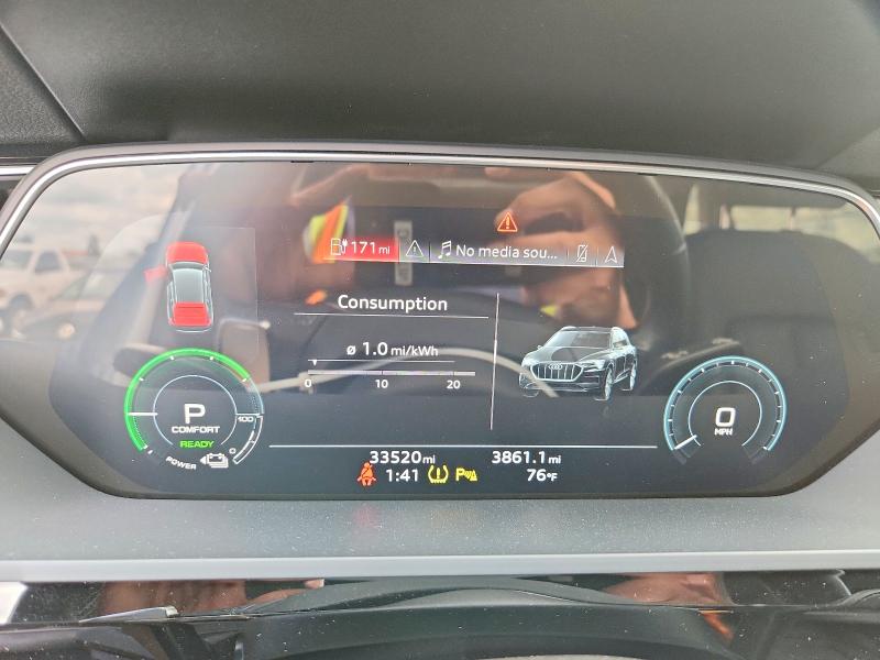 Photo 9 from auction – 2022 AUDI E-TRON with VIN WA1AAAGE8NB047453