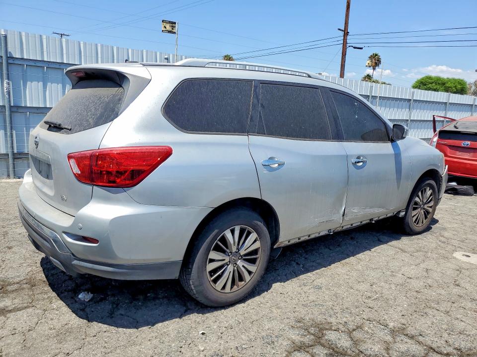 Photo 3 from auction – 2018 NISSAN PATHFINDER with VIN 5N1DR2MN6JC607203