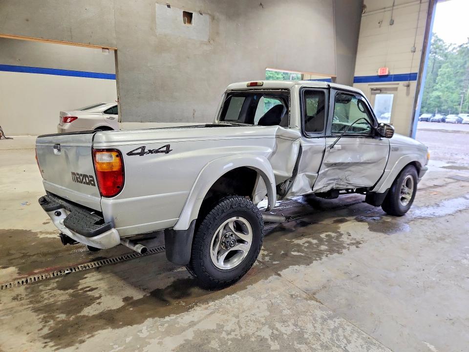 Photo 3 from auction – 2002 MAZDA B3000 with VIN 4F4ZR17U42TM17433