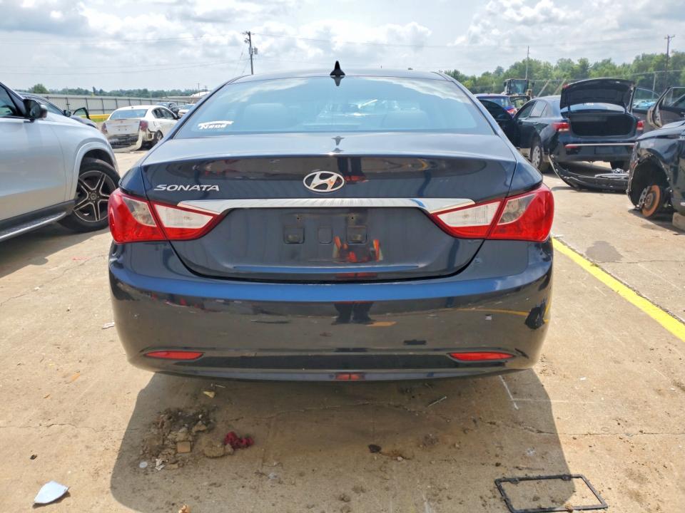 Photo 6 from auction – 2011 HYUNDAI SONATA with VIN 5NPEB4AC2BH125958