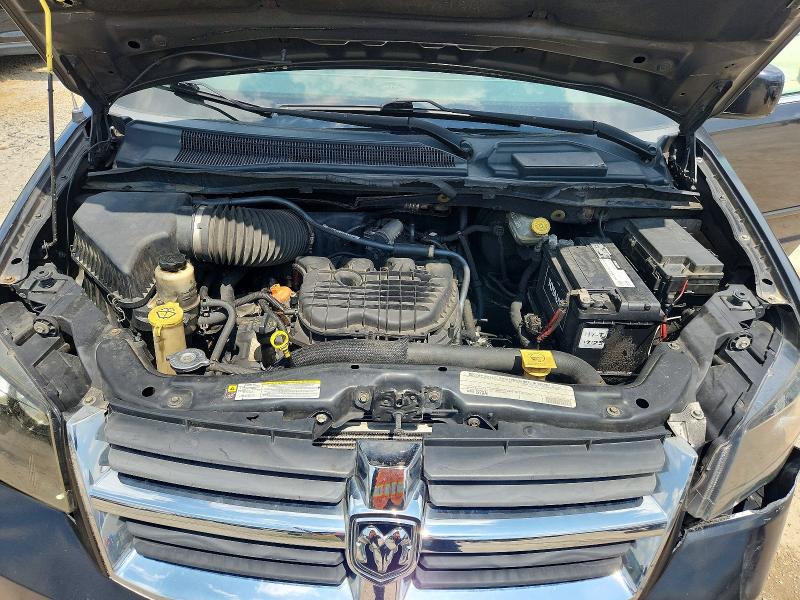 Photo 12 from auction – 2011 DODGE GRAND CARAVAN with VIN 2D4RN5DG4BR693700