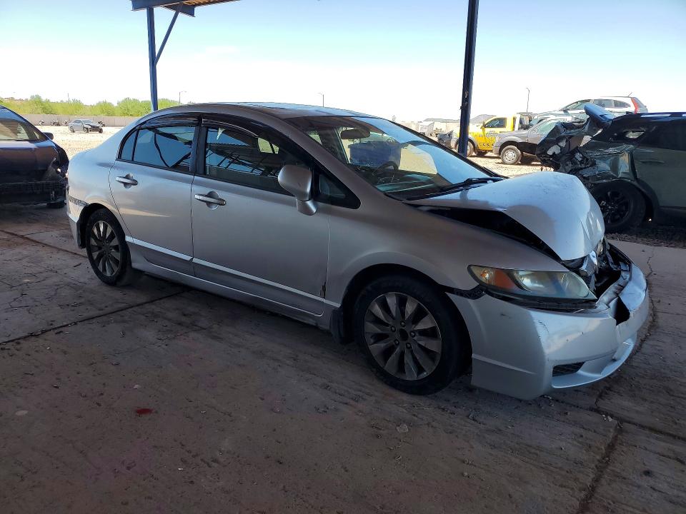 Photo 4 from auction – 2011 HONDA CIVIC with VIN 2HGFA1F81BH516717