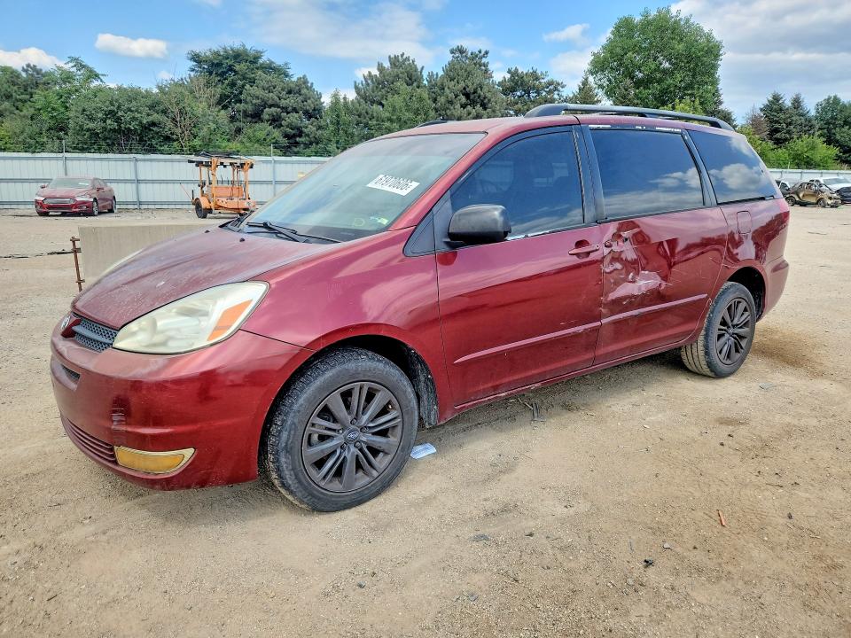 TOYOTA SIENNA 2004 with VIN 5TDBA23C24S027646 - Photo from auction