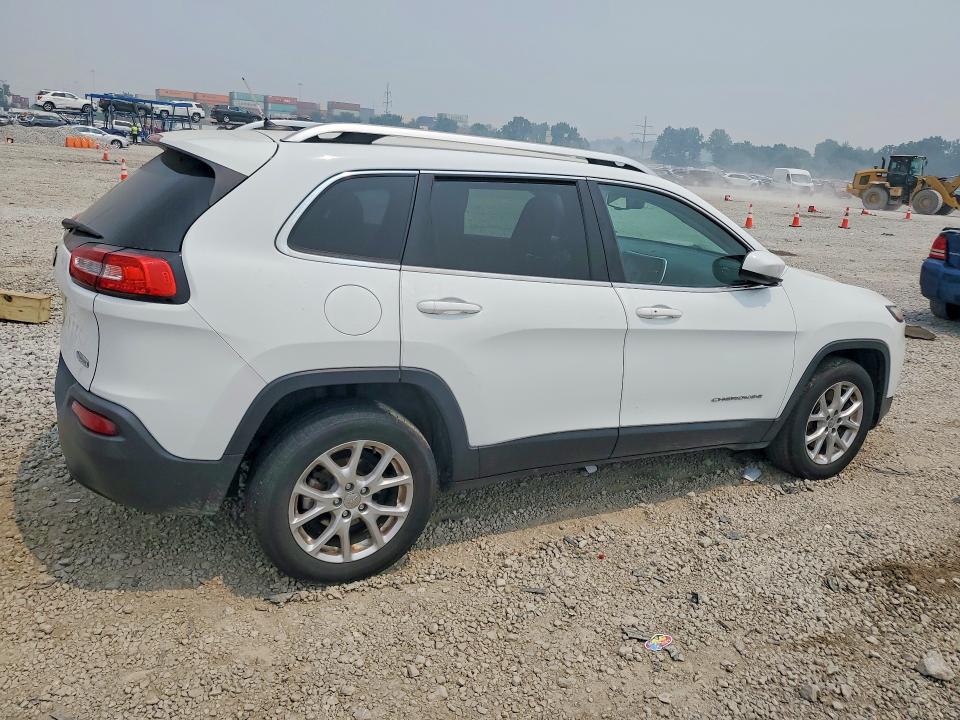 Photo 3 from auction – 2014 JEEP CHEROKEE with VIN 1C4PJLCB3EW295433