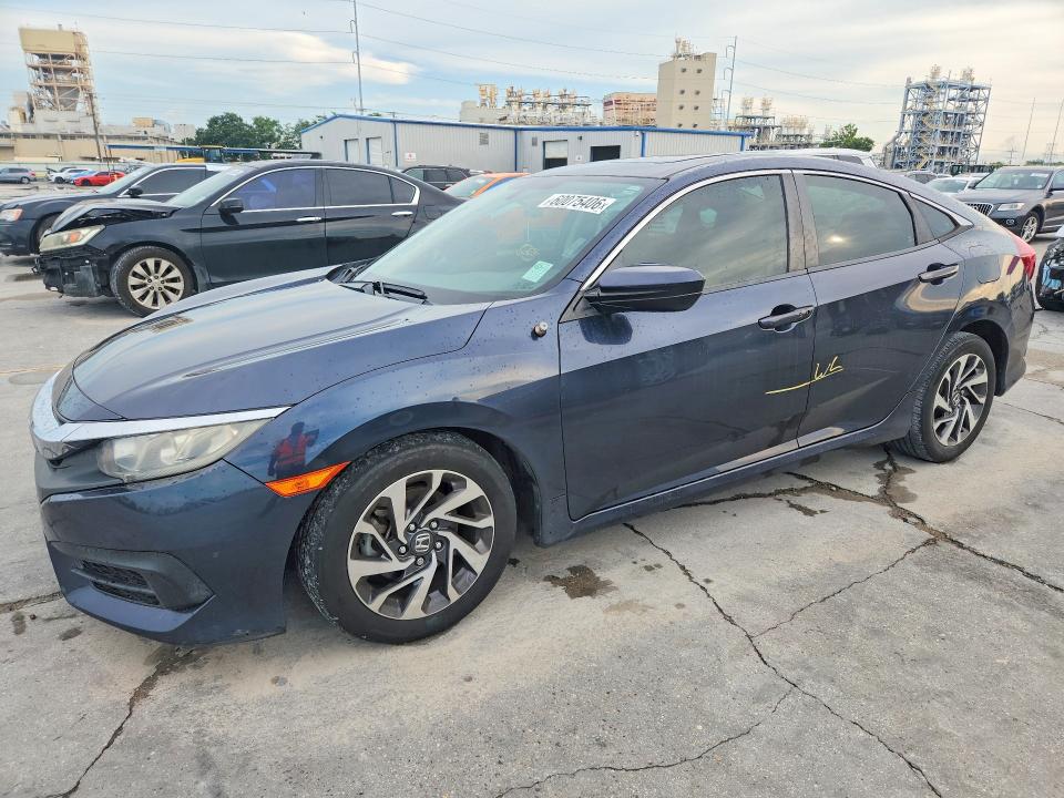 HONDA CIVIC 2017 with VIN 19XFC2F77HE056019 - Photo from auction