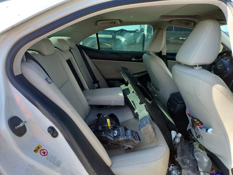 Photo 10 from auction – 2014 LEXUS IS with VIN JTHBF1D23E5009034