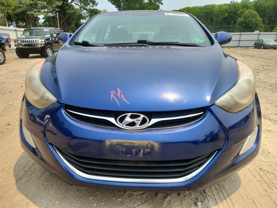 Photo 5 from auction – 2013 HYUNDAI ELANTRA with VIN KMHDH4AE5DU838093