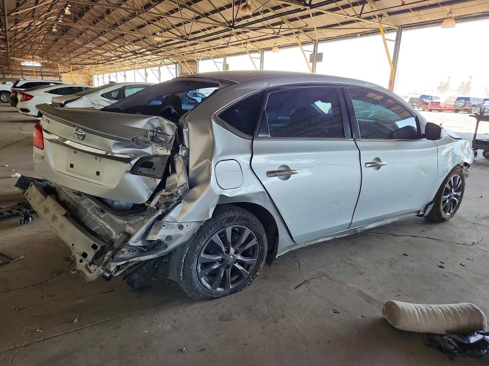 Photo 3 from auction – 2016 NISSAN SENTRA with VIN 3N1AB7AP0GY299852
