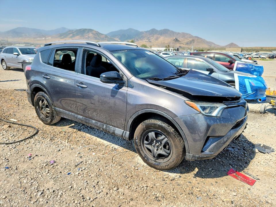 Photo 4 from auction – 2017 TOYOTA RAV4 with VIN 2T3ZFREV4HW384581