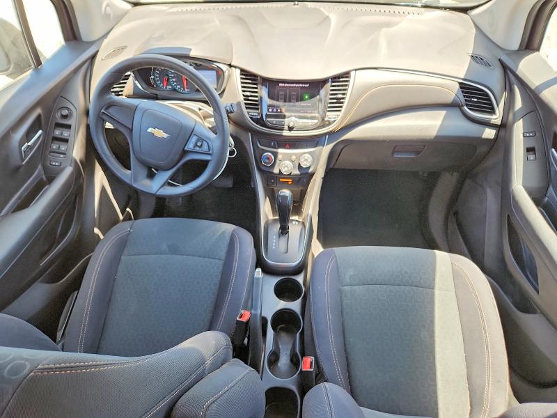 Photo 8 from auction – 2020 CHEVROLET TRAX with VIN 3GNCJKSB5LL122002