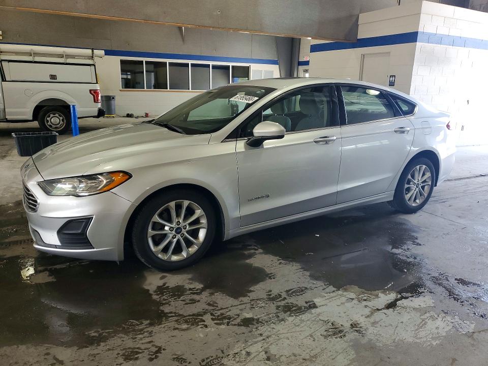 FORD FUSION 2019 with VIN 3FA6P0LU4KR110210 - Photo from auction