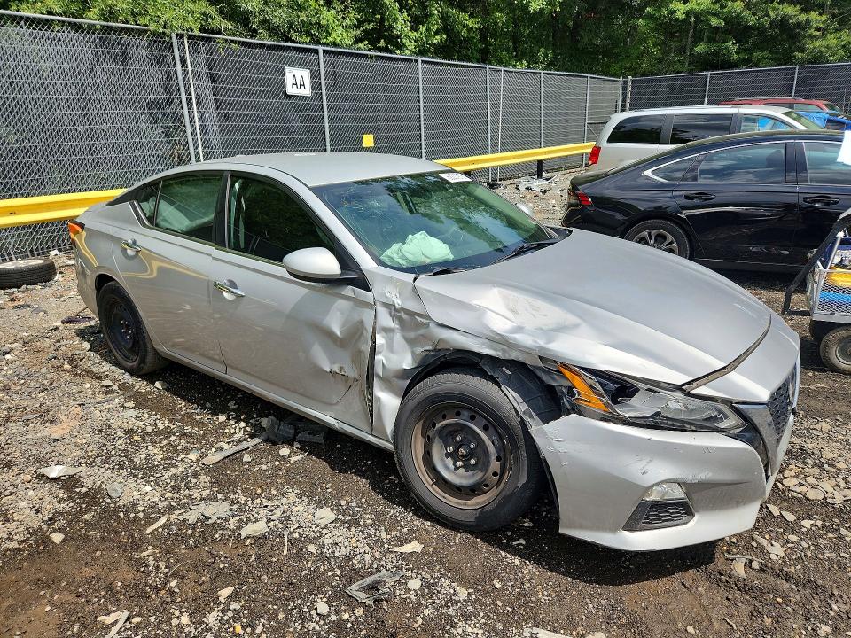Снимка 4 от търг – 2020 NISSAN ALTIMA с VIN 1N4BL4BV1LC134542