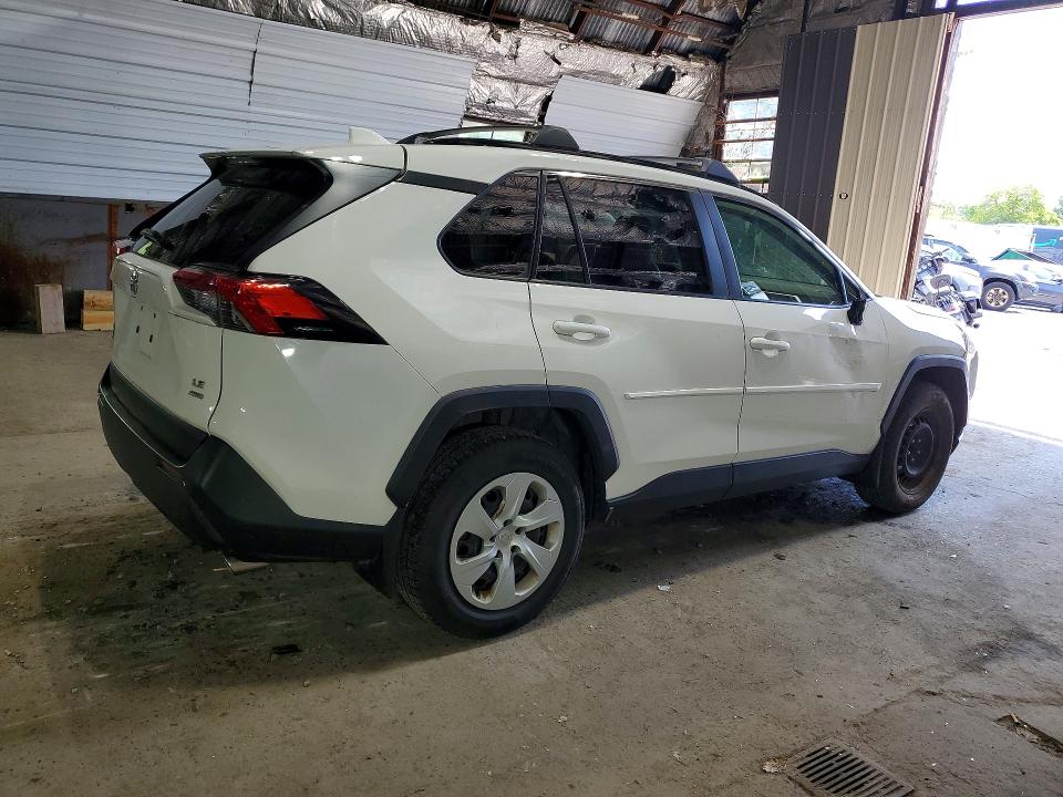 Photo 3 from auction – 2019 TOYOTA RAV4 with VIN JTMG1RFV8KD014520