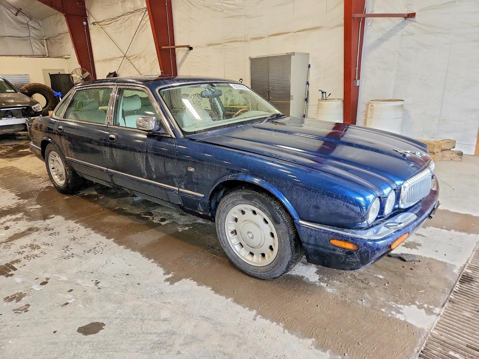 Photo 4 from auction – 1998 JAGUAR VANDENPLAS with VIN SAJKN6246WC853007