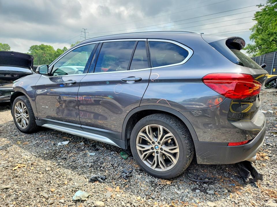 Снимка 2 от търг – 2016 BMW X1 с VIN WBXHT3Z35G4A51320