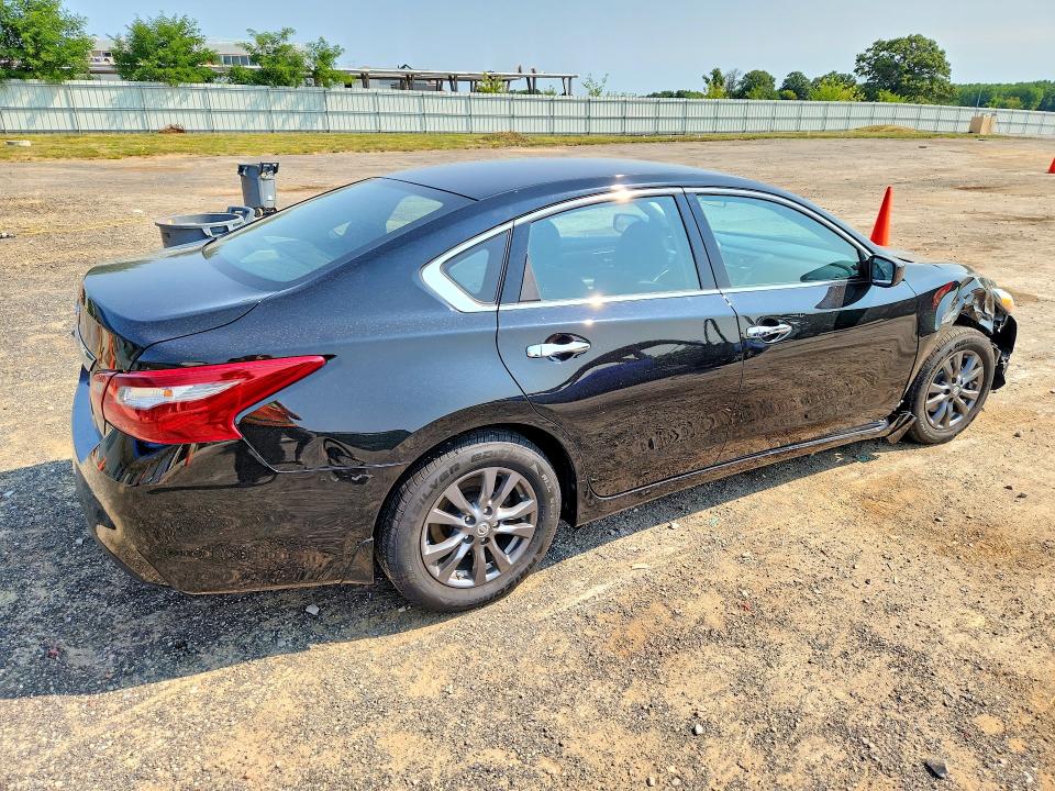 Photo 3 from auction – 2018 NISSAN ALTIMA with VIN 1N4AL3AP8JC222980