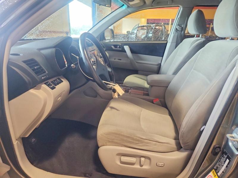 Photo 7 from auction – 2012 TOYOTA HIGHLANDER with VIN 5TDZK3EH2CS081604