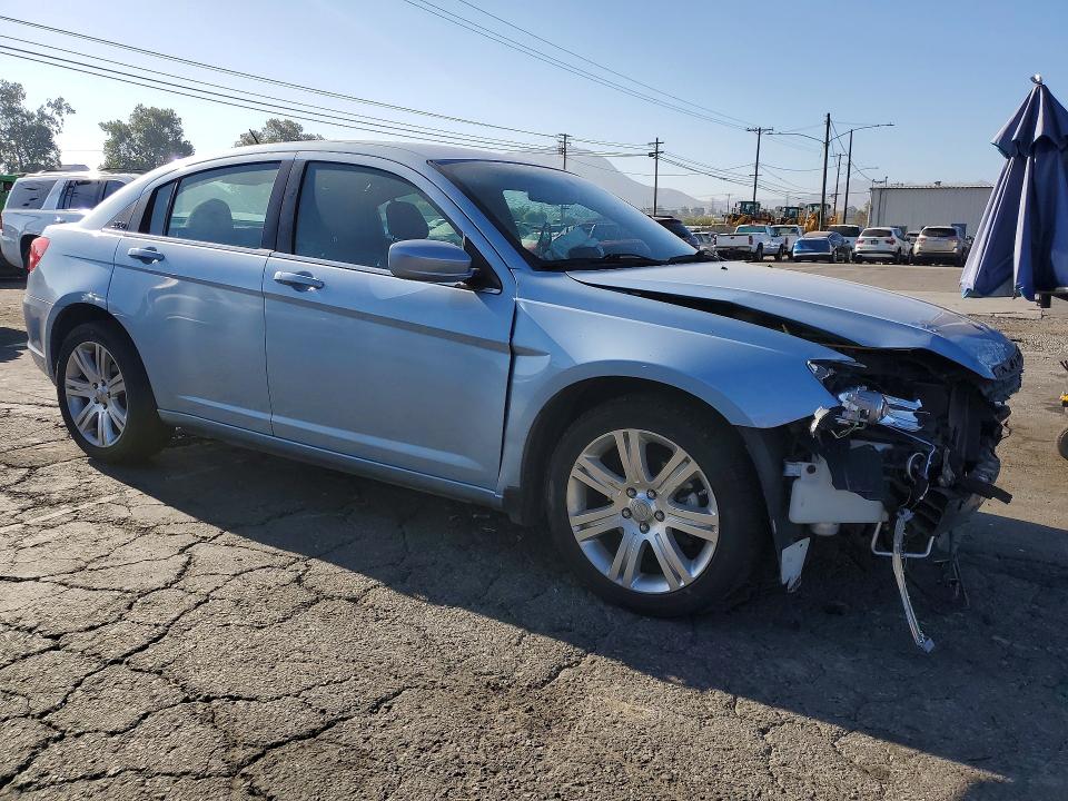 Photo 4 from auction – 2012 CHRYSLER 200 with VIN 1C3CCBBB6CN172933