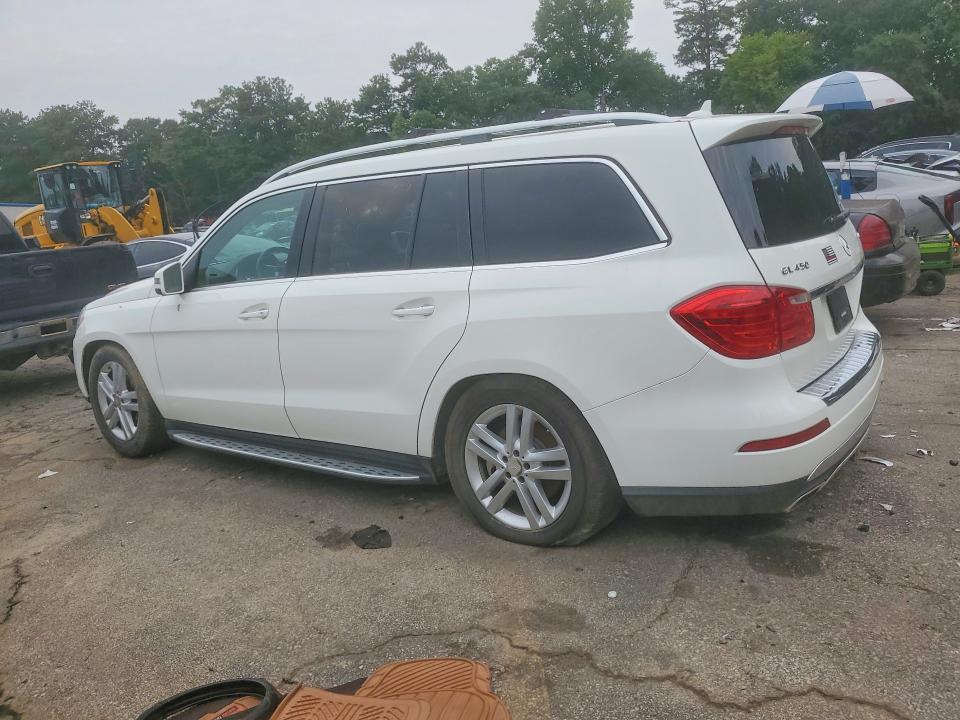 Photo 2 from auction – 2016 MERCEDES-BENZ GL with VIN 4JGDF6EE9GA685509