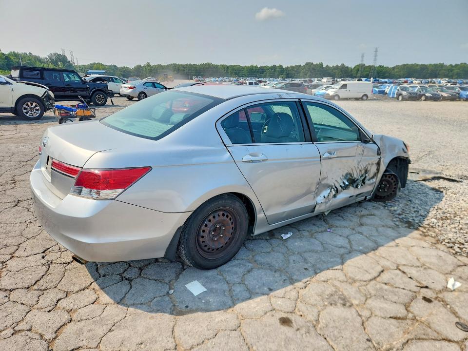 Photo 3 from auction – 2012 HONDA ACCORD with VIN 1HGCP2F31CA217563