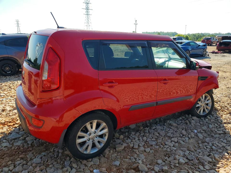 Photo 3 from auction – 2013 KIA SOUL with VIN KNDJT2A61D7590345