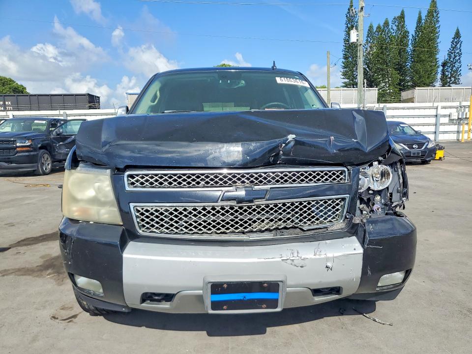 Photo 5 from auction – 2007 CHEVROLET SUBURBAN with VIN 3GNFK16317G252378